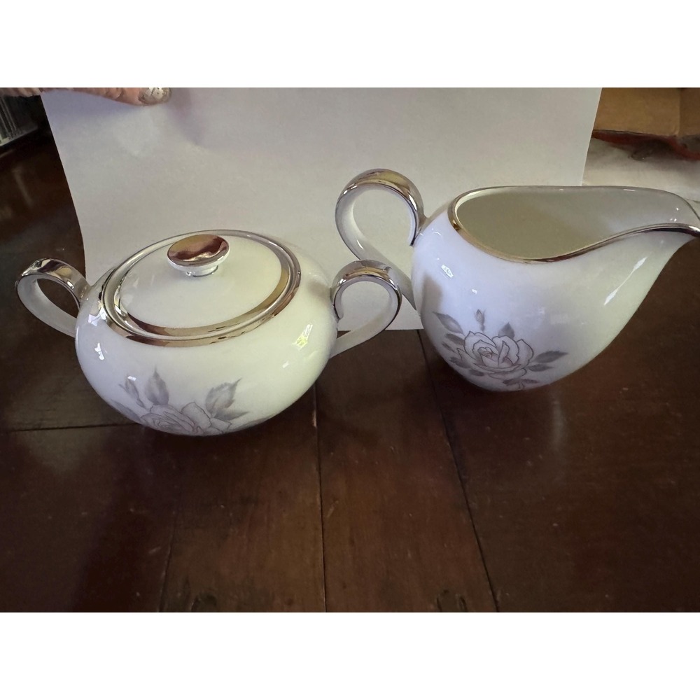 Vintage Heinrich & Co Selb Bavaria Germany Creamer & Sugar Bowl Set #18600 MCM
